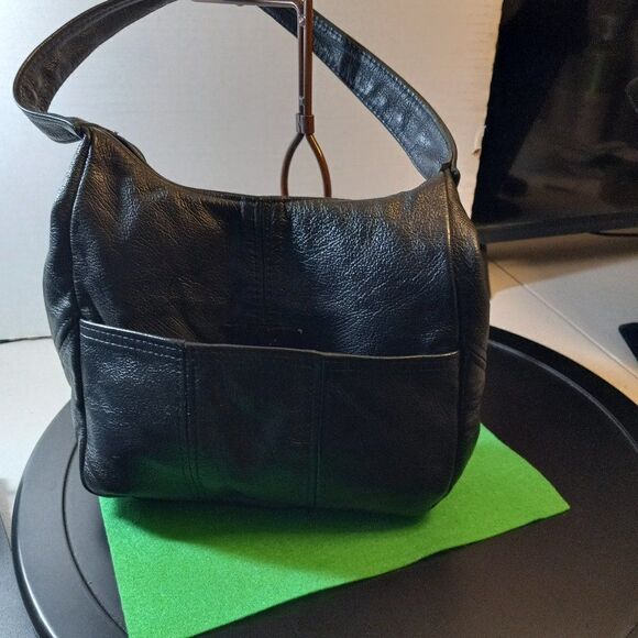 Black Leather Shoulder bag - Picture 2 of 11